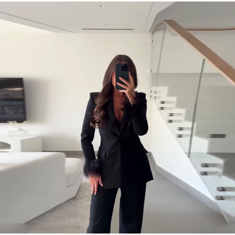 Şık Tüylü Blazer Pantolon Takı - Shoulder Pad Set In incelemesi ve fiyatı